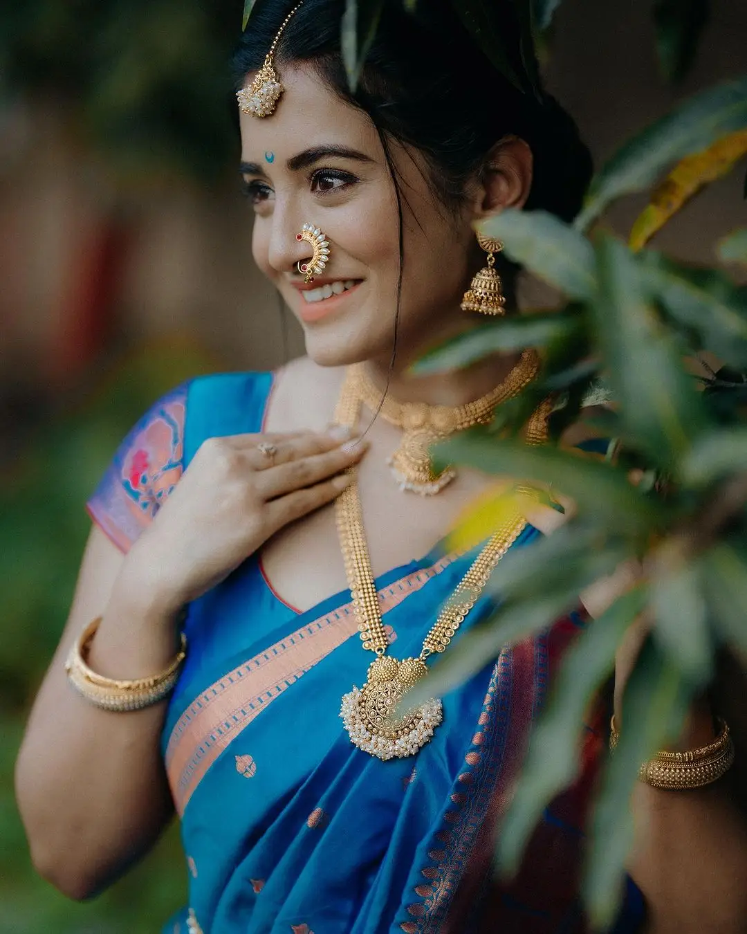 Tollywood Actress Rashi Singh Images in Blue Saree